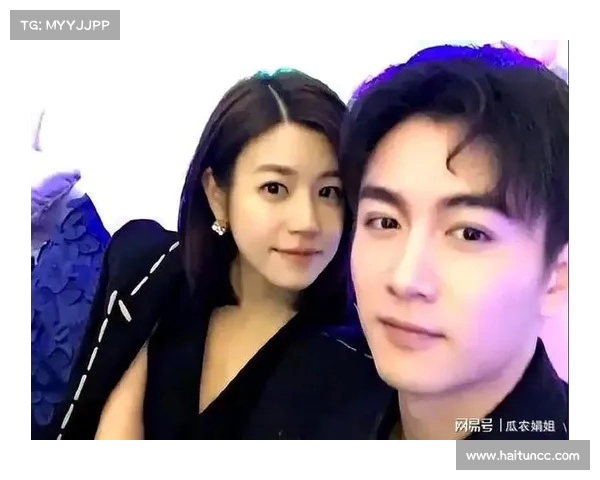 陈妍希状态堪忧被拍憔悴外出,陈晓醉酒被搀扶上车,夫妻同框断档半年 陈妍希状态堪忧被拍憔悴外出,陈晓醉酒被搀扶上车,夫妻同框断档半年