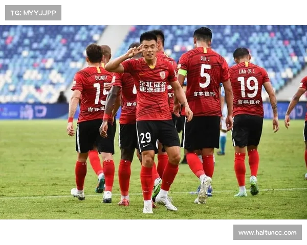《奋力拼搏!亚泰青年军在赛第一阶段结束时暂列第九》(亚泰足球青训) 《奋力拼搏!亚泰青年军在赛第一阶段结束时暂列第九》(亚泰足球青训)